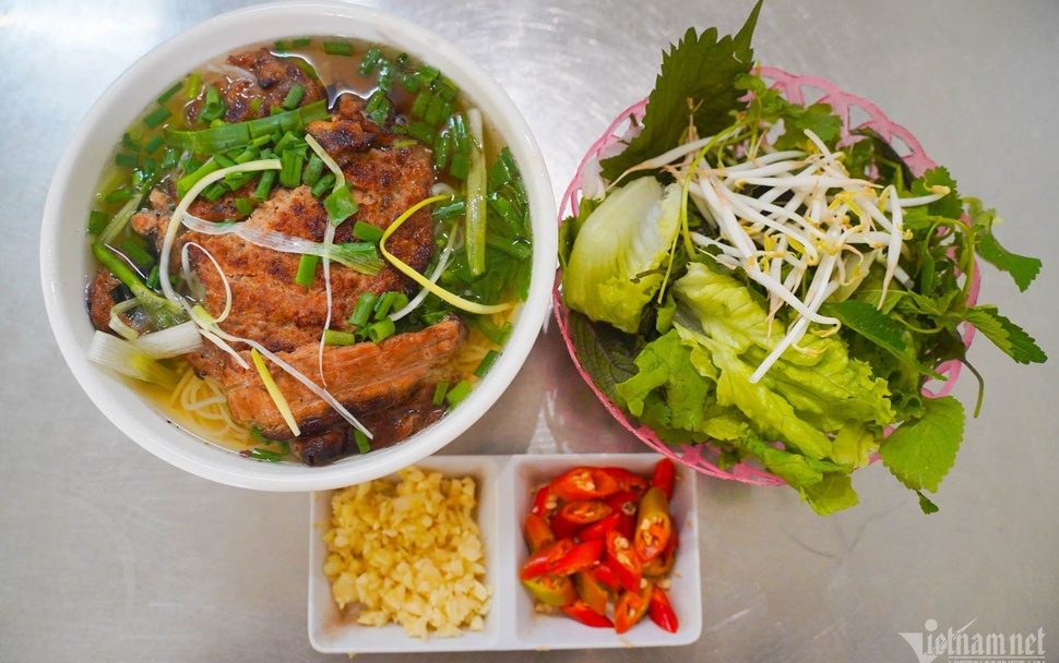 Discover Hanoi's 10 Best Pho and Bun Cha Experiences